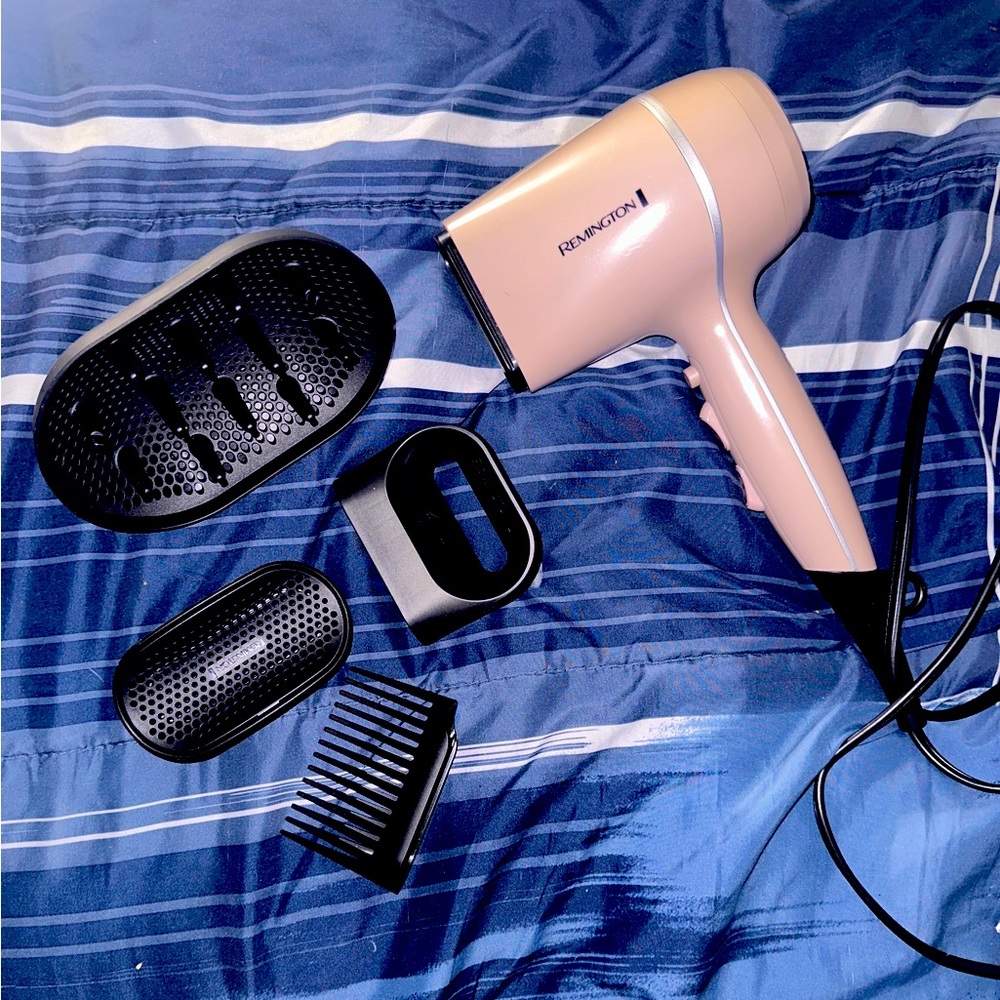Hair blow dryer